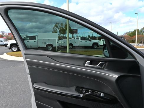 Used 2025 Kia K5 GT-Line image 25
