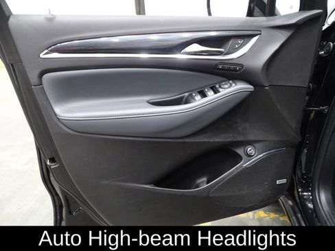 Used 2024 Buick Enclave Premium image 24