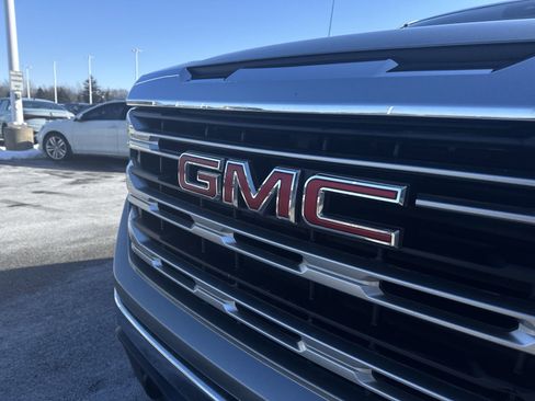 Used 2023 GMC Sierra 1500 SLE image 30