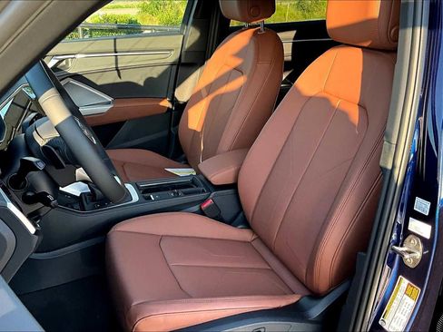 New 2025 Audi Q3 2.0T Premium Plus image 9