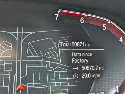 Used 2019 BMW 330i Sedan w/ Premium Package image 11