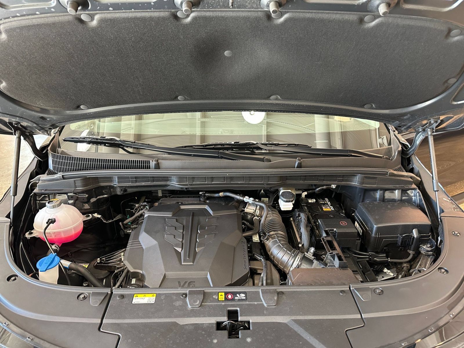 Used 2026 Kia Carnival FWD image 34