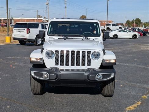 Used 2023 Jeep Gladiator Sport image 8