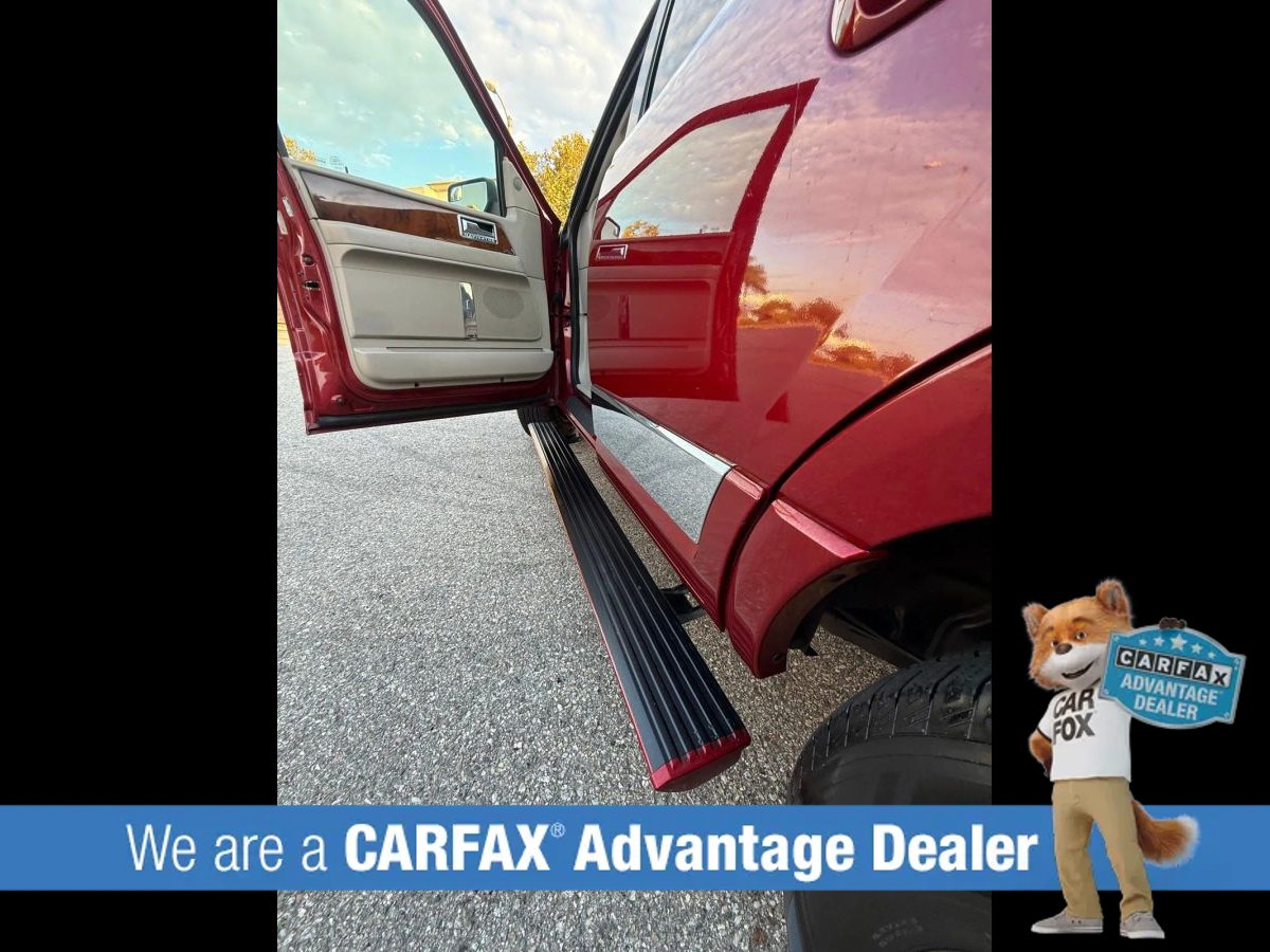 Used 2014 Lincoln Navigator 4WD image 16