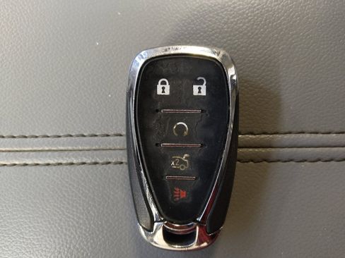 Used 2022 Chevrolet Malibu LT FWD image 32