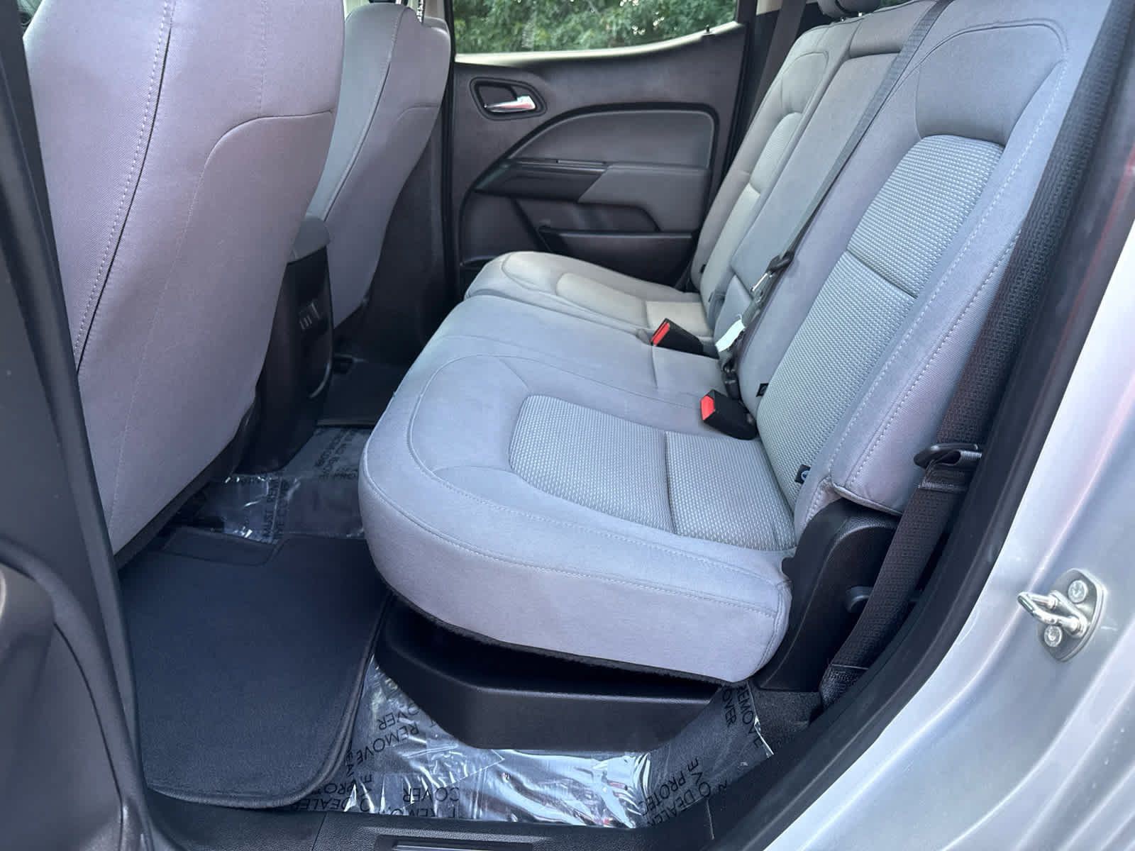 Used 2018 Chevrolet Colorado LT w/ LT Convenience Package RWD image 13