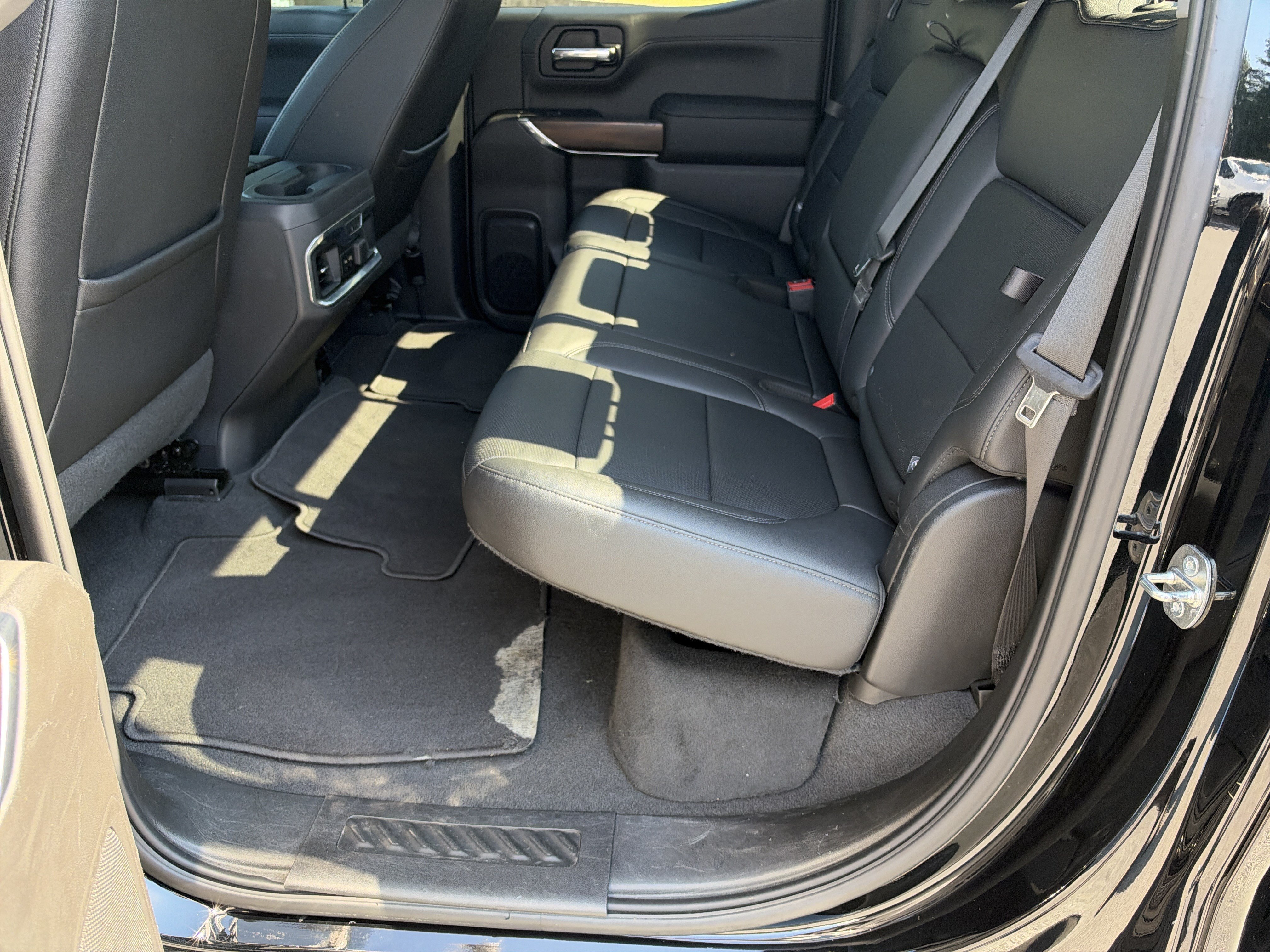 Used 2019 GMC Sierra 1500 SLT w/ SLT Premium Plus Package RWD image 24
