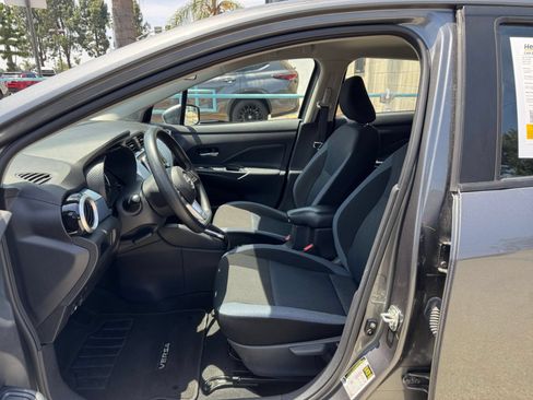 Used 2025 Nissan Versa SV FWD image 25