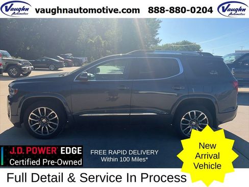 Used 2020 GMC Acadia Denali w/ Denali Ultimate Package AWD/4WD image 1