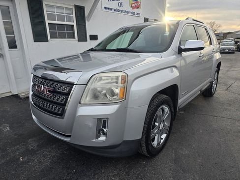 Used 2013 GMC Terrain SLT image 2