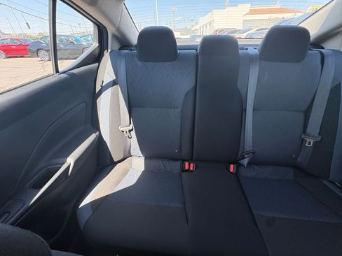 Used 2025 Nissan Versa SV FWD image 38