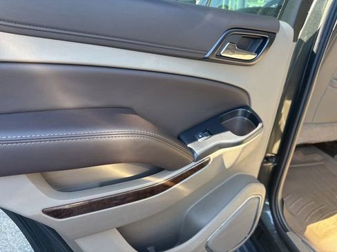 Used 2019 Chevrolet Tahoe LT AWD/4WD image 12