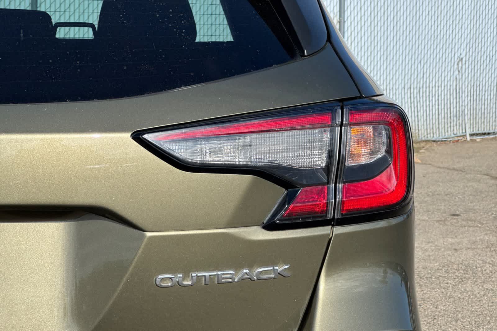 Used 2020 Subaru Outback Premium w/ Popular Package #1 AWD/4WD image 21
