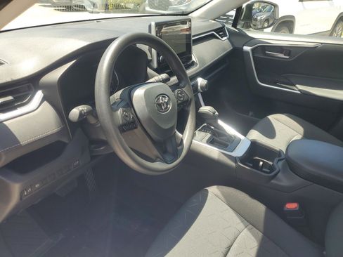 Used 2025 Toyota RAV4 XLE w/ Convenience Package FWD image 17