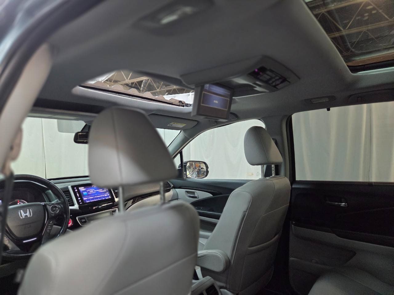 Used 2018 Honda Pilot Elite image 26