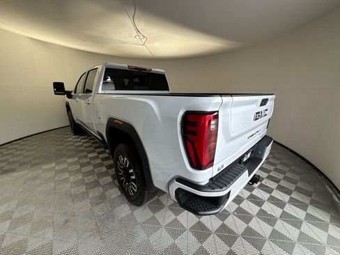 New 2026 GMC Sierra 2500 Denali Ultimate image 7