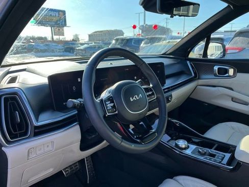 Certified 2025 Kia Sorento SX Prestige image 20