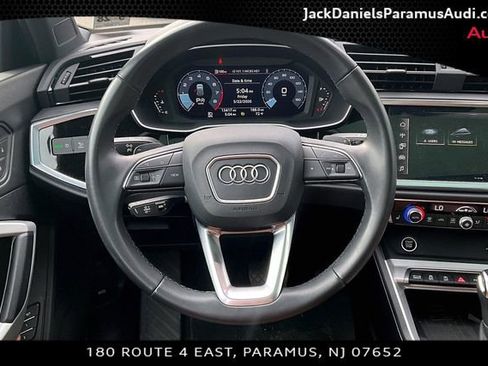Used 2024 Audi Q3 2.0T Premium w/ Convenience Package AWD/4WD image 5