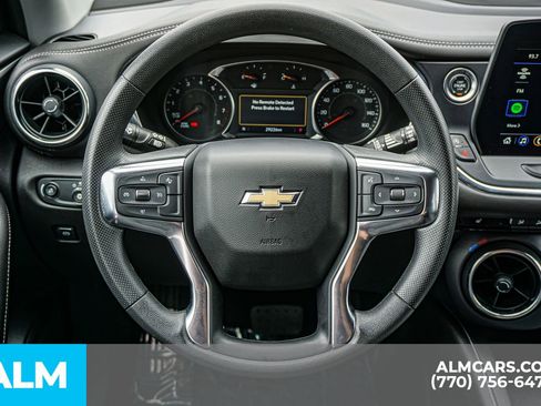 Used 2025 Chevrolet Blazer LT FWD image 30