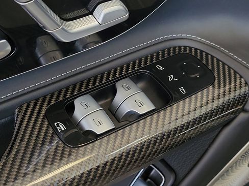 Used 2022 Mercedes-Benz SL 63 AMG 4MATIC image 20