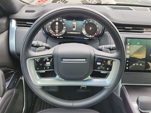 Used 2026 Land Rover Range Rover Long Wheelbase SE AWD/4WD image 10