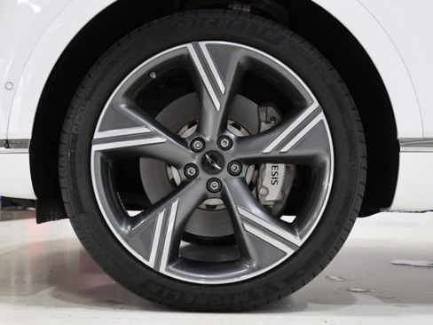 Used 2025 Genesis GV80 3.5T Prestige AWD/4WD image 11