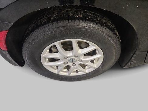 Used 2024 Chrysler Pacifica Touring-L image 33