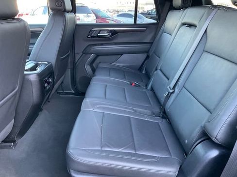 Used 2025 Chevrolet Tahoe LT image 15