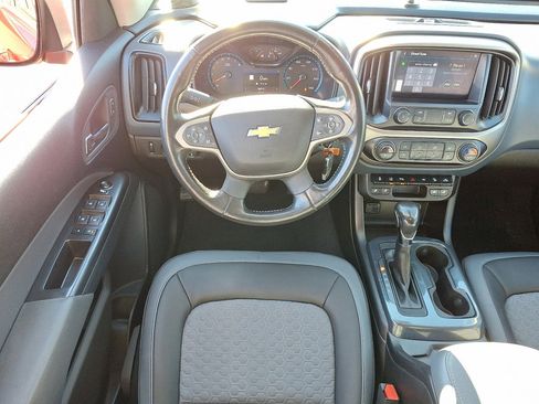 Used 2022 Chevrolet Colorado Z71 w/ Safety Package image 22