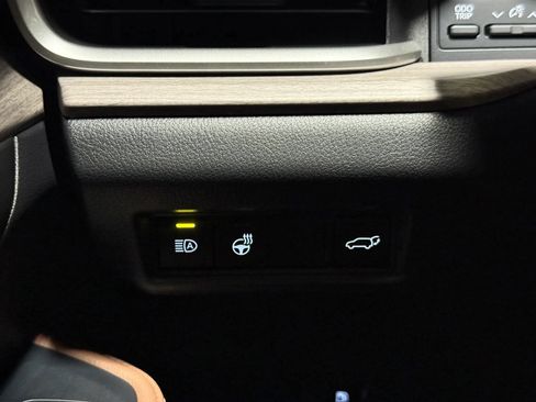 Used 2024 Toyota Grand Highlander AWD image 33