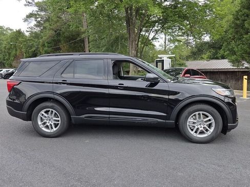 New 2026 Ford Explorer Active RWD image 16