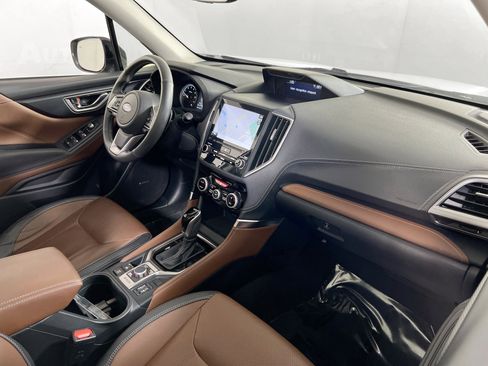 Used 2022 Subaru Forester Touring image 28