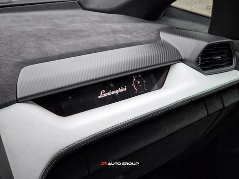Used 2024 Lamborghini Revuelto AWD/4WD image 35
