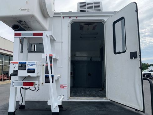 Used 2019 RAM 5500 Tradesman w/ Ambulance Prep Group AWD/4WD image 30