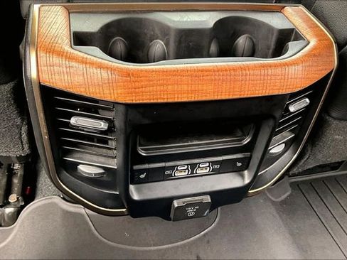 Used 2024 RAM 3500 Limited w/ Towing Technology Group image 11