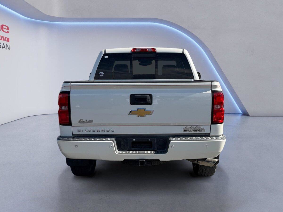 Used 2014 Chevrolet Silverado 1500 High Country w/ High Country Premium Package AWD/4WD image 4