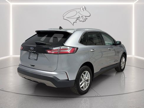 Used 2022 Ford Edge SEL AWD/4WD image 5
