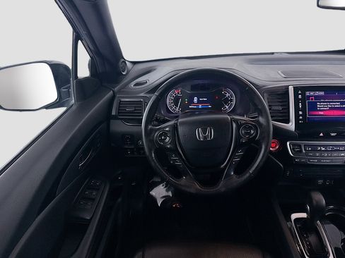 Used 2017 Honda Ridgeline Black Edition image 17