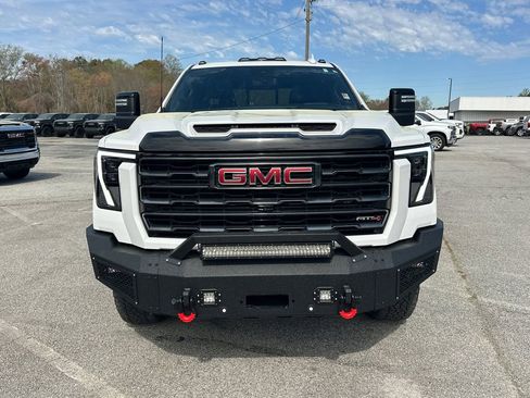 Used 2024 GMC Sierra 2500 AT4 w/ AT4 Premium Plus Package AWD/4WD image 3