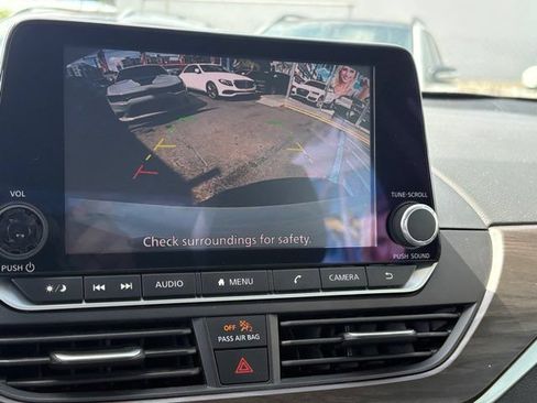 Used 2023 Nissan Altima 2.5 SV FWD image 25