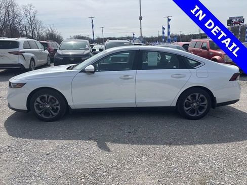 Certified 2023 Honda Accord EX image 9