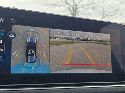 Used 2026 Mercedes-Benz GLS 450 4MATIC image 34