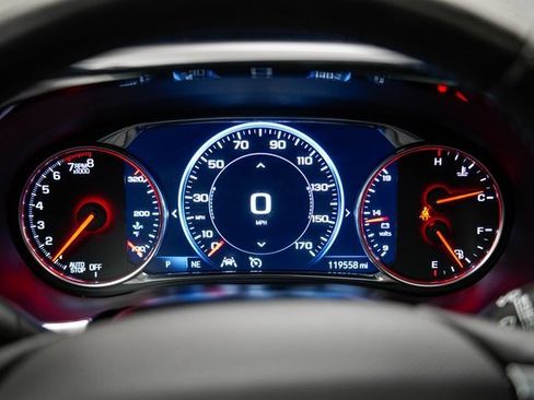 Used 2022 Chevrolet Traverse Premier w/ Redline Edition image 34