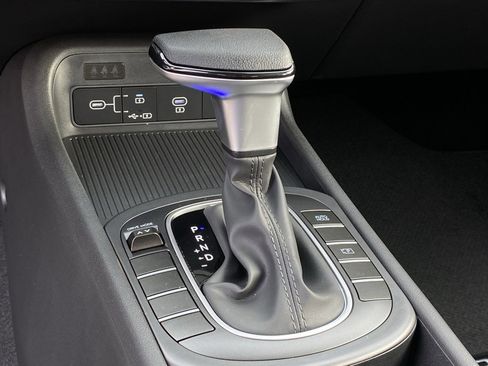 New 2026 Hyundai Kona SE image 19