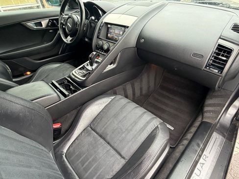Used 2017 Jaguar F-TYPE Coupe RWD image 27