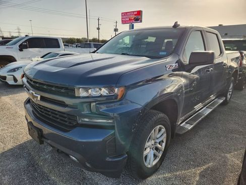 Used 2021 Chevrolet Silverado 1500 RST AWD/4WD image 3
