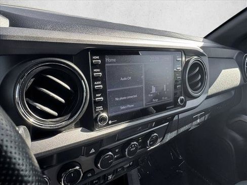 Used 2021 Toyota Tacoma TRD Sport w/ Technology Package AWD/4WD image 13