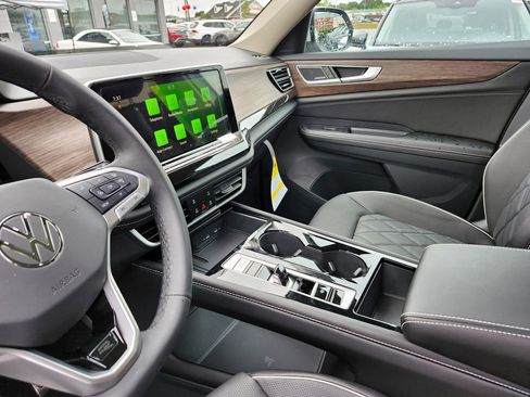 New 2026 Volkswagen Atlas SEL Premium R-Line AWD/4WD image 7
