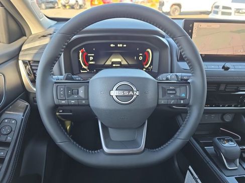 New 2026 Nissan Rogue Platinum AWD/4WD image 18
