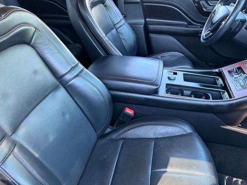 Used 2021 Lincoln Aviator Reserve w/ Equipment Group 201A RWD image 11